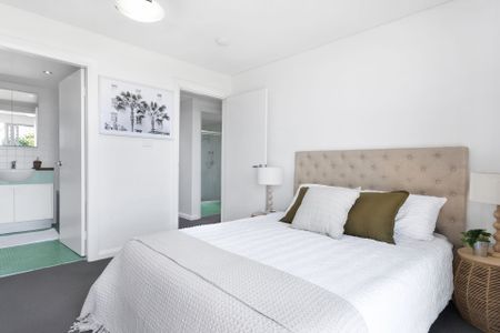 Bayview Apartments- Close to the Nelson Bay CBD - Photo 2