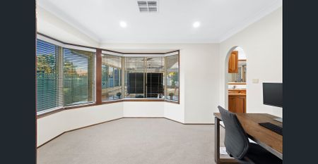 Unmatched Luxury and Entertainment Oasis Your Perfect Dream Home Awaits! - Photo 3