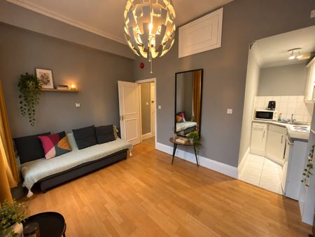 1 Bed Flat, Holland Park Gardens, W14 - Photo 5