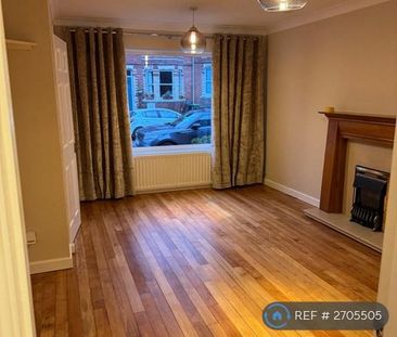 3 bedroom end of terrace house to rent - Photo 1