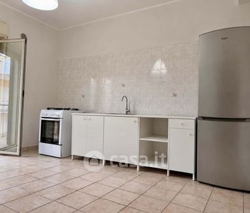 Trilocale in Affitto in Via Sorrentino 29 a Camporotondo Etneo - Photo 6