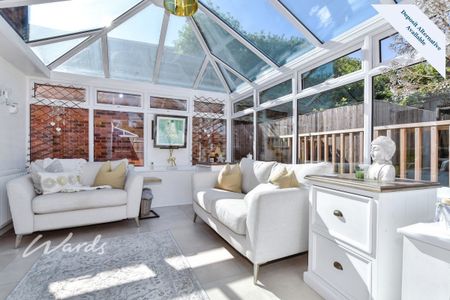 4 bedroom detached house to rent - Photo 3