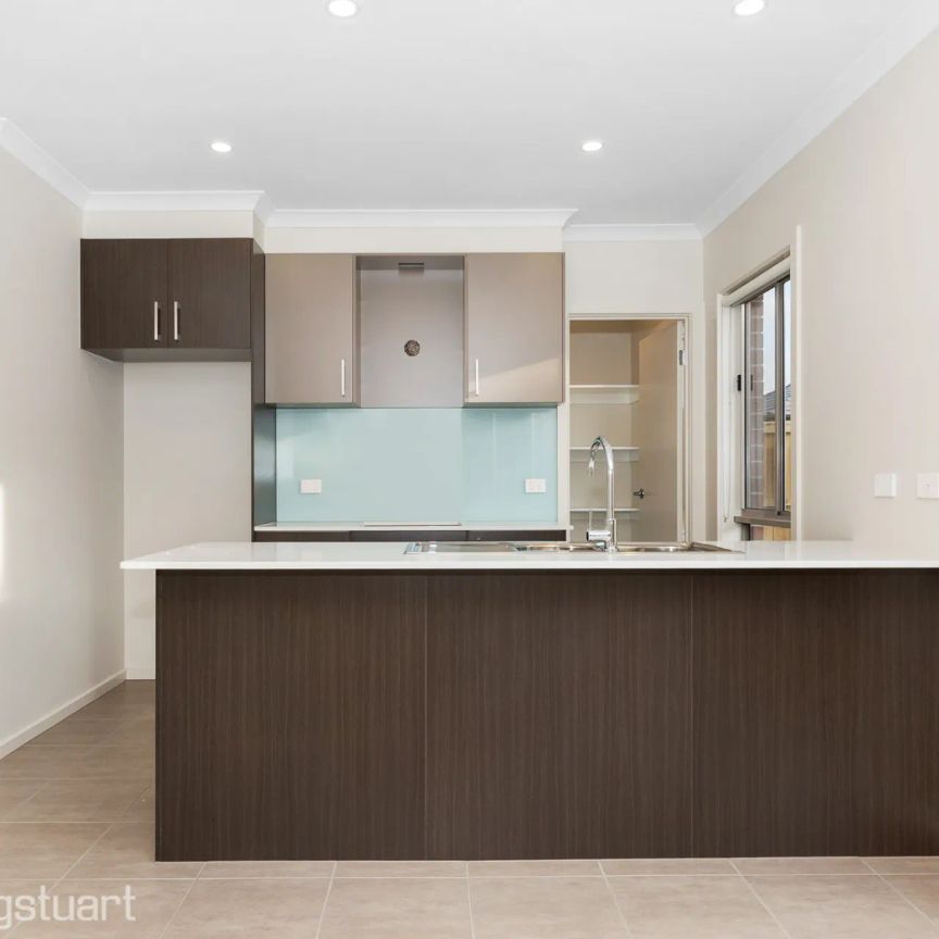 9 Magellan Crescent, Werribee. - Photo 1