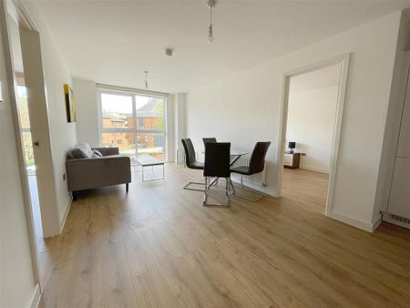 2 bedroom apartment to rent - Photo 3