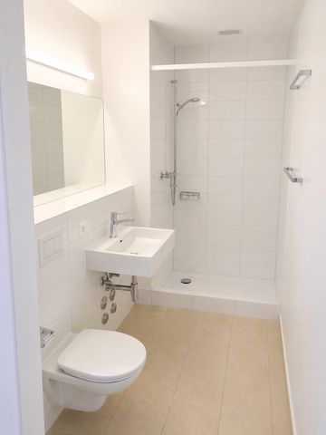Modern Wohnen mit grosszügigem Aussenbereich - Foto 3