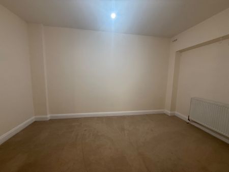 Studio Flat, Highfield Avenue, NW11 - Photo 2