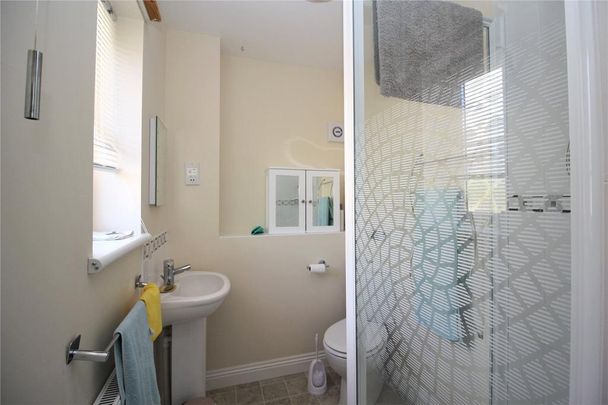 4 bedroom detached house to rent - Photo 1