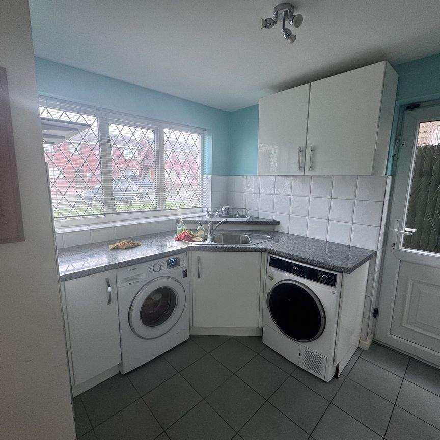 RutlandDrive, BIRMINGHAM - Photo 1