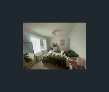 Quality throughout! - Photo 2