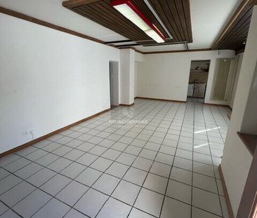 Studio de ~52 m2 au rez-de-chaussée à louer à Courtételle - Photo 4