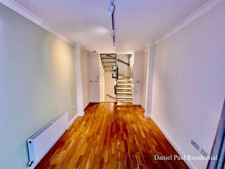 Warple Way, W3 - Photo 4