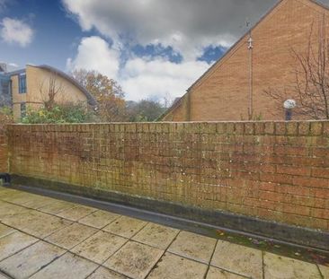 1 bedroom duplex to rent - Photo 3