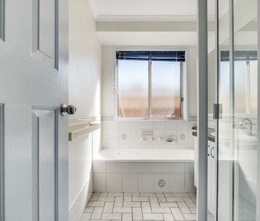 Modern Family Living in a Peaceful Location - Photo 4