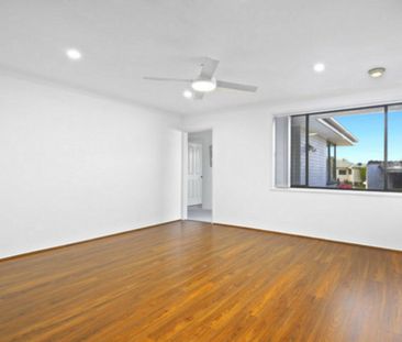 4 Bedroom Family Home With Swimming Pool - Photo 2