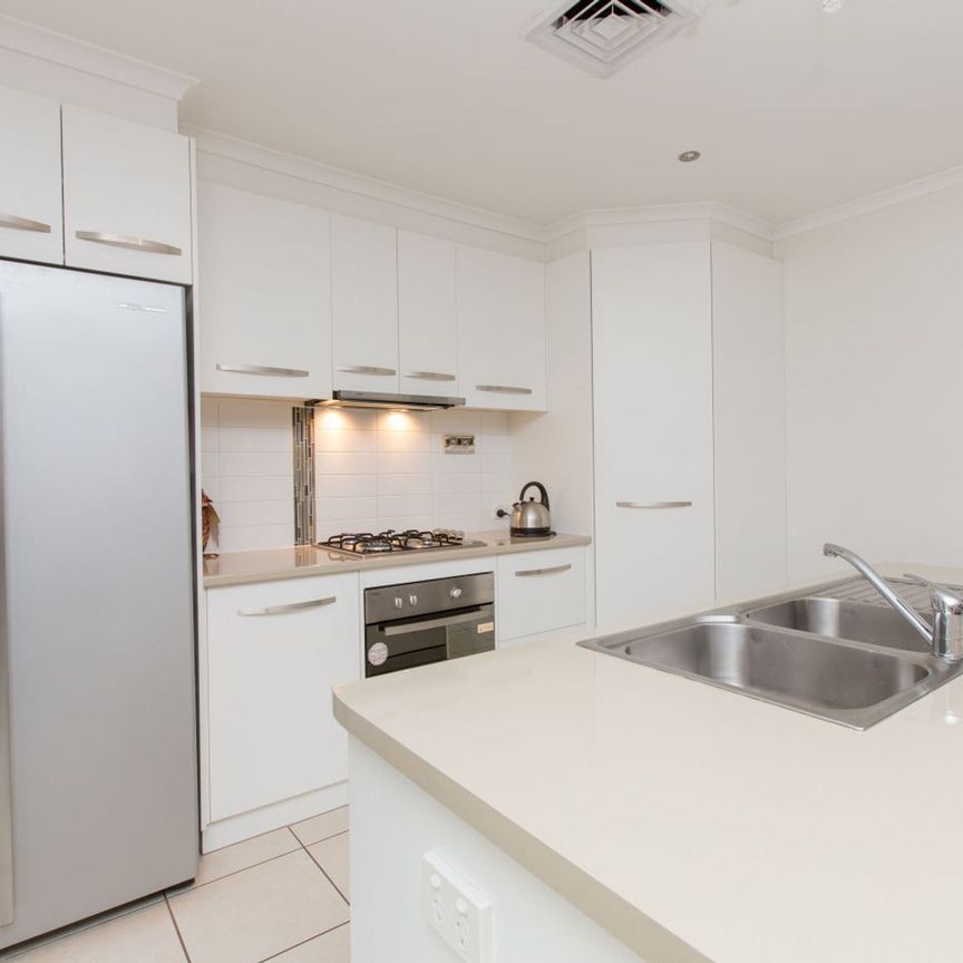 Modern 4-Bedroom Home - Photo 1
