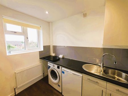 Great Elms Road, HP3 9TJ, Hemel Hempstead - Photo 2