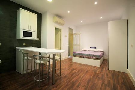 Calle del Duque de Sesto, Madrid, Community of Madrid 28009 - Photo 3