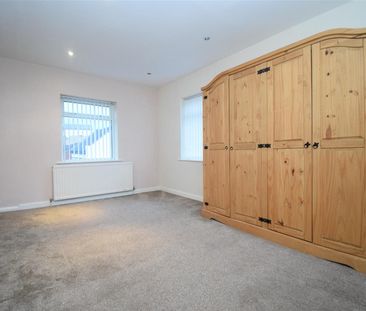 High Street, Horbury, Wakefield - Photo 4