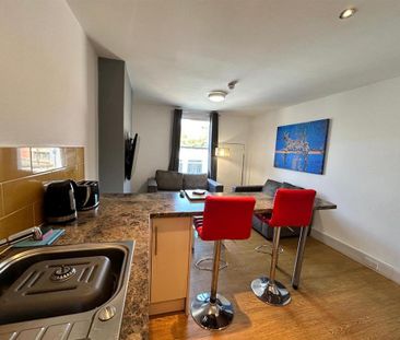 1 bedroom in a house share to rent - Photo 1