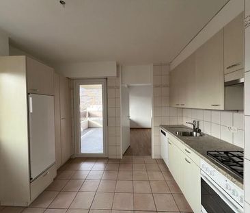 Bel appartement lumineux de 3.5 pièces au 7ème étage avec magnifiqu... - Photo 4