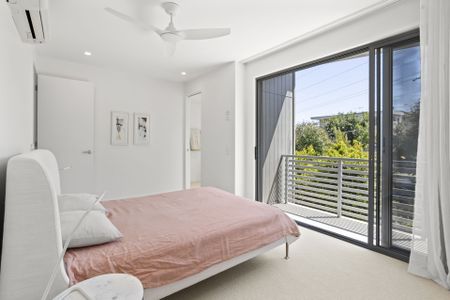 Modern 3-Bedroom Townhouse in Prime Morningside Location - Photo 2