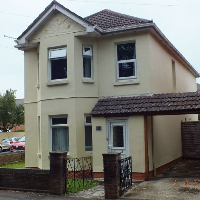 Alton Road, Wallisdown - Photo 1