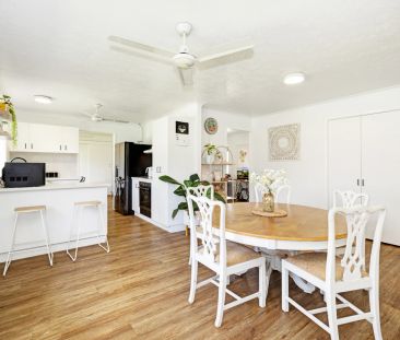 Renovated Perfection with Poolside Entertaining - Photo 3