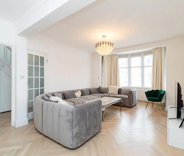 3 bedroom end of terrace house to rent - Photo 2
