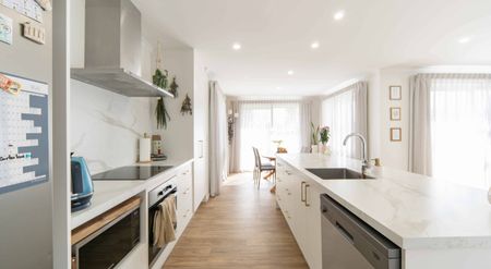 Executive Three Bedroom Home - Photo 3