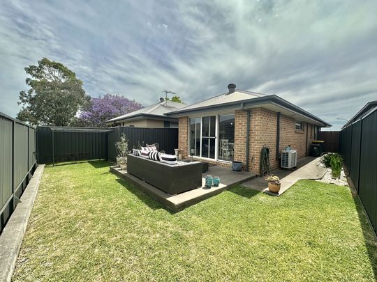 Modern and Low Maintenance living in Peaceful Elderslie - Photo 1
