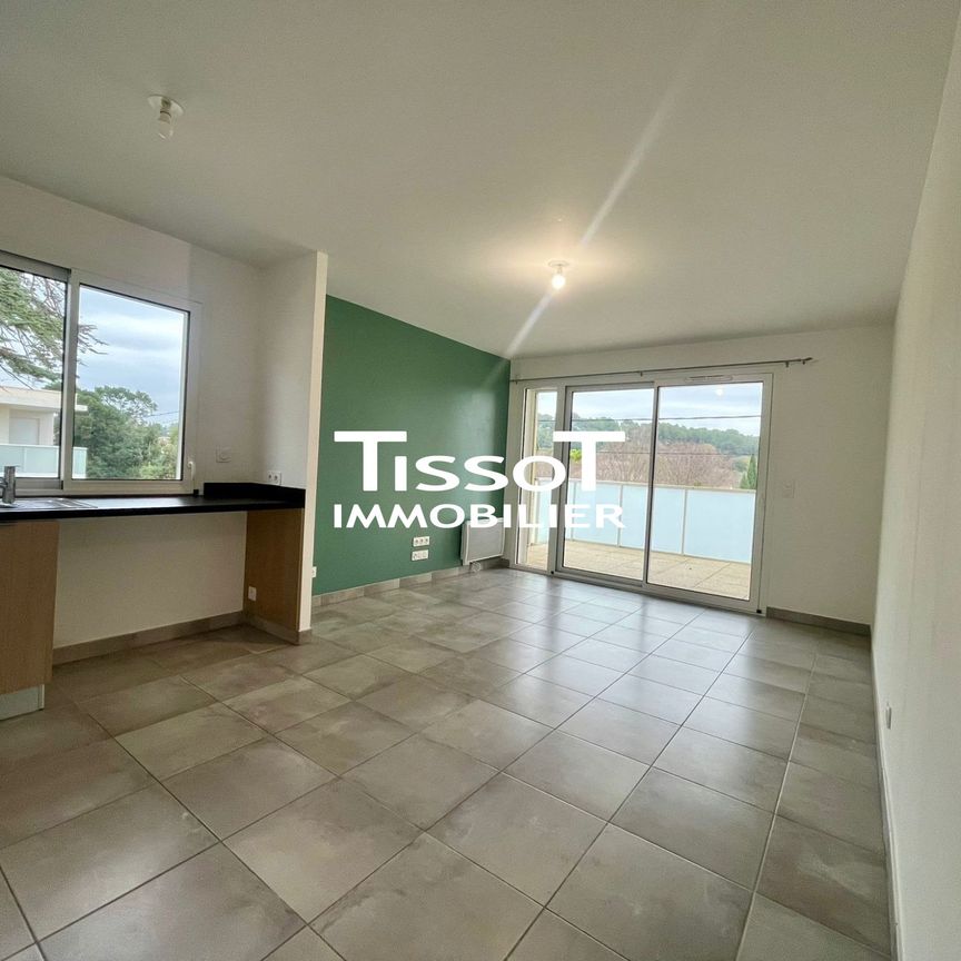 Location Appartement 2 pièces 43m² NIMES 30000 - Photo 1