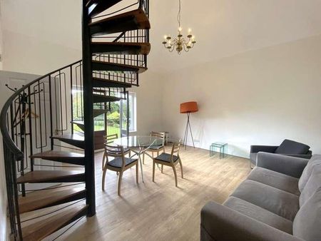 Ferry Lane, Wraysbury, Staines-upon-thames, Berkshire, TW19 - Photo 2