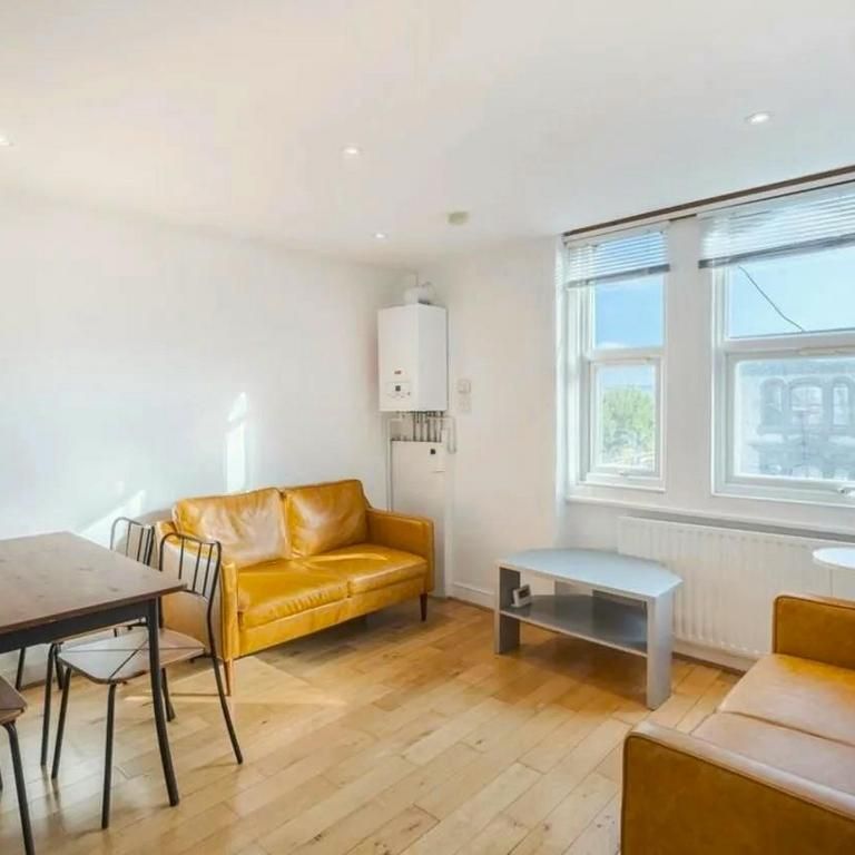 3 bedroom flat to rent - Photo 1