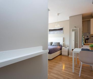 Apartamento de alquiler en El Putget i el Farró - Photo 2