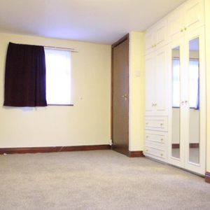 3 bedroom house to rent - Photo 2