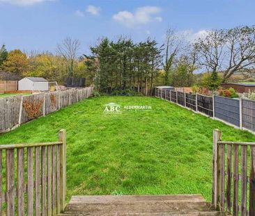 Edgwarebury Lane, Edgware, HA8 - Photo 5