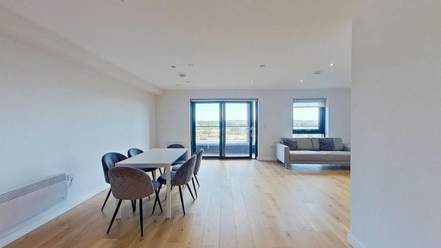 3 bedroom flat to rent - Photo 1