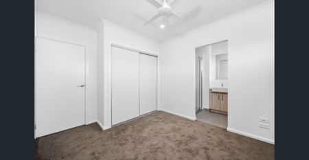 Stunning New Family Home - Photo 2