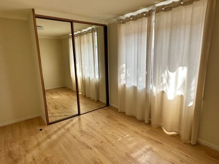 Charming 3-Bedroom Home in Eschol Park - Photo 2