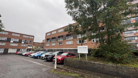2 bedroom flat to rent - Photo 2