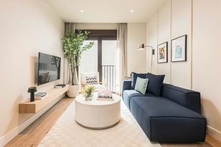 Calle de la Farmacia, Madrid, Community of Madrid 28004 - Photo 2