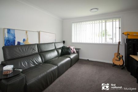 Modern Family Living - Photo 2