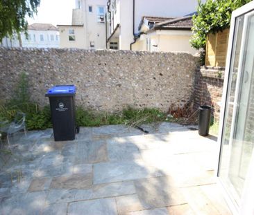 Studio to rent - Photo 6