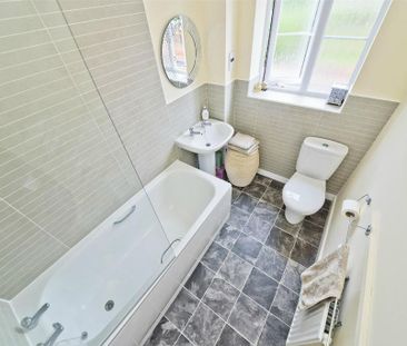 2 bedroom terraced house to rent - Photo 5