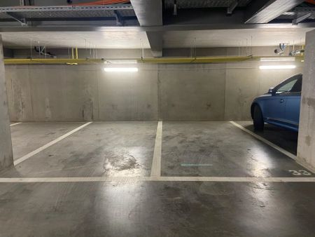 Stijlvol nieuwbouwappartement op de eerste verdieping met terras - Foto 3