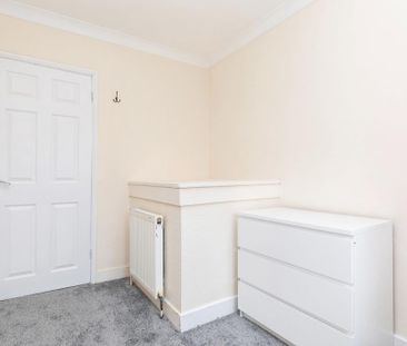 4 bedroom detached house to rent - Photo 6