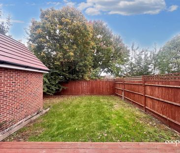 Truesdales, Ickenham, UB10 - Photo 3