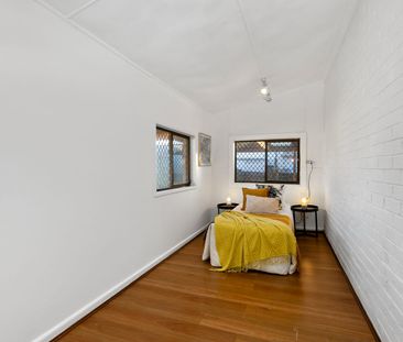 Clinker Brick Classic with a Fresh Modern Touch - Photo 3