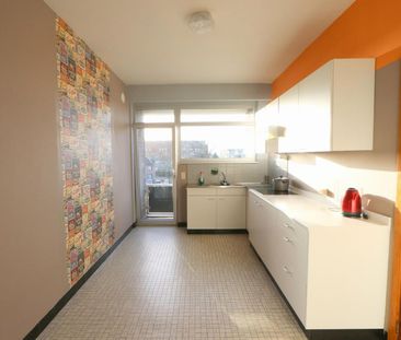 Groot en zeer lichtrijk hoekappartement met 2 slaapkamers op TOPlig... - Photo 4