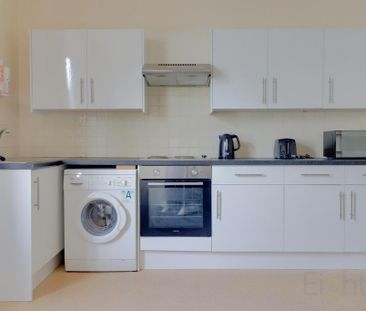 1 bedroom in a house share to rent - Photo 6